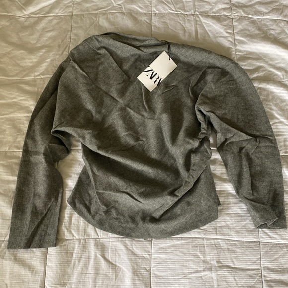BNWT ZARA off shoulder grey long sleeve top - Picture 3 of 7